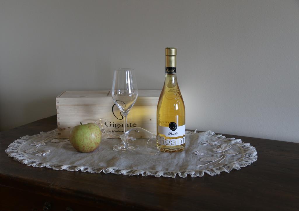 Gigante Wine & Welcome Corno di Rosazzo Exterior photo