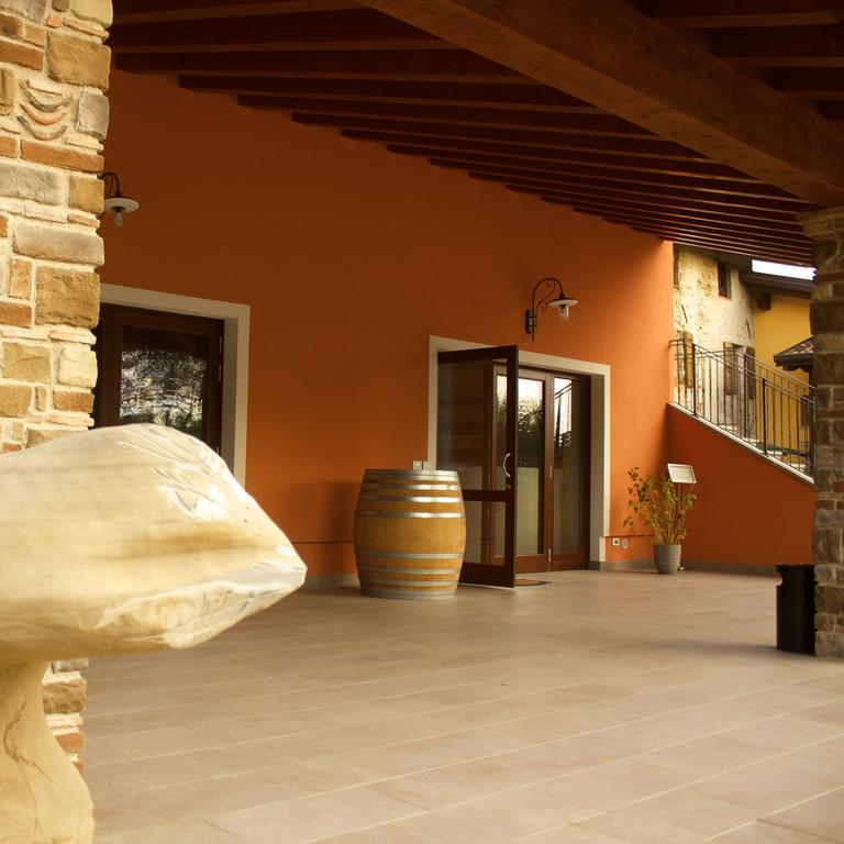 Gigante Wine & Welcome Corno di Rosazzo Exterior photo